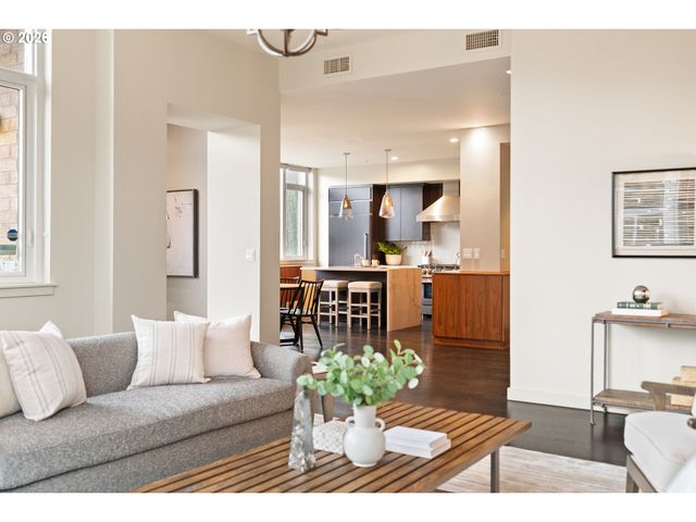 1930 S RIVER Dr W107, Portland, OR 97201