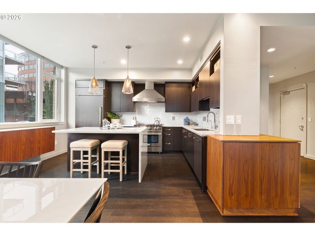 1930 S RIVER Dr W107, Portland, OR 97201