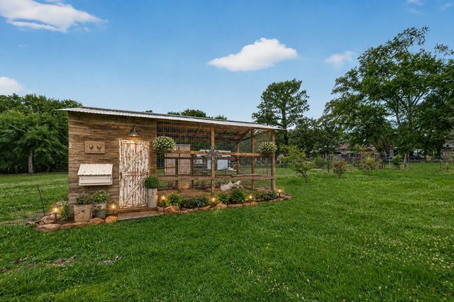 13399 Hill Creek Road, Montgomery, TX 77356