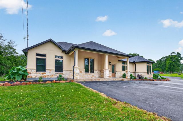 13399 Hill Creek Road, Montgomery, TX 77356