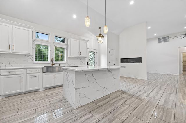 13399 Hill Creek Road, Montgomery, TX 77356