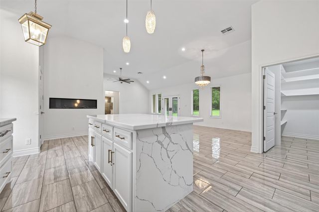 13399 Hill Creek Road, Montgomery, TX 77356