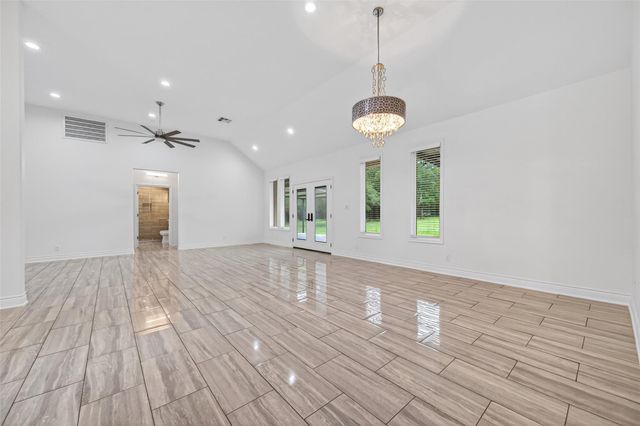 13399 Hill Creek Road, Montgomery, TX 77356