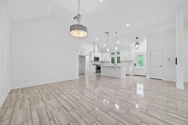 13399 Hill Creek Road, Montgomery, TX 77356