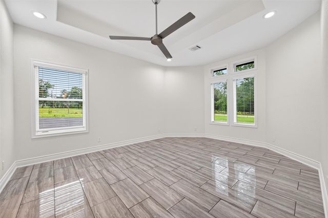 13399 Hill Creek Road, Montgomery, TX 77356