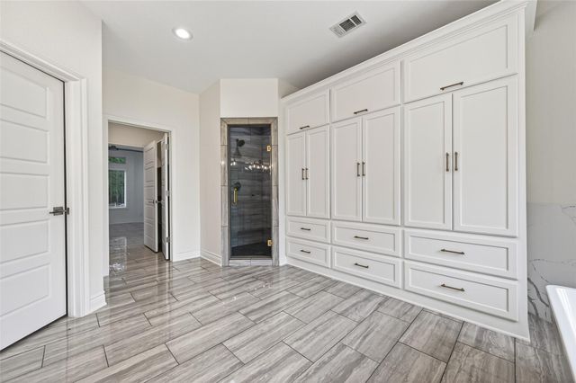13399 Hill Creek Road, Montgomery, TX 77356