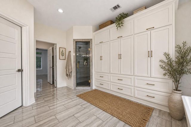 13399 Hill Creek Road, Montgomery, TX 77356