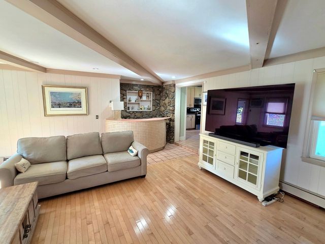 1015 Madison St, Fall River, MA 02720