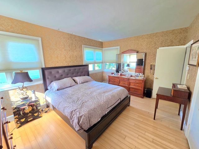 1015 Madison St, Fall River, MA 02720
