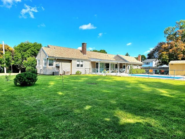 1015 Madison St, Fall River, MA 02720