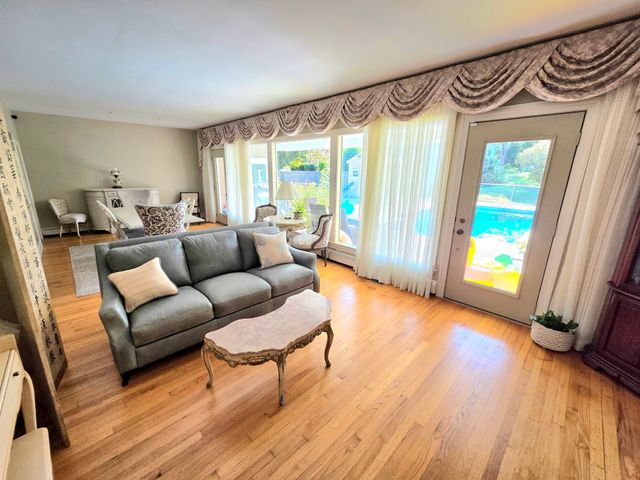 1015 Madison St, Fall River, MA 02720