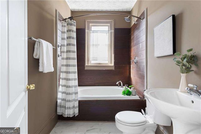 679 Lawton Street SW, Atlanta, GA 30310