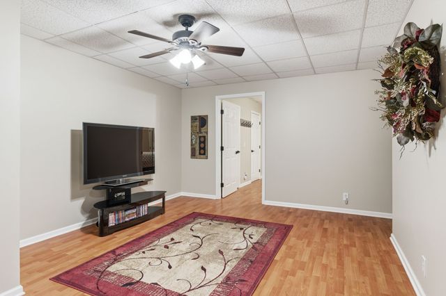 1838 Liberty Ln, Gallatin, TN 37066