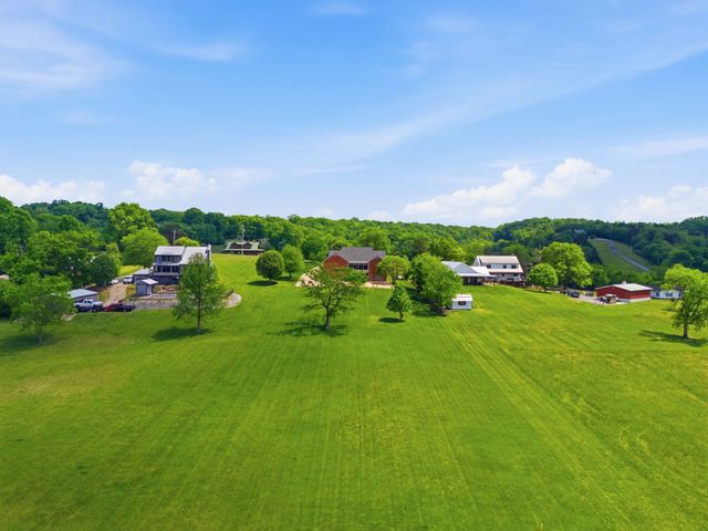 1838 Liberty Ln, Gallatin, TN 37066
