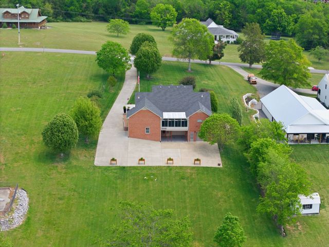 1838 Liberty Ln, Gallatin, TN 37066