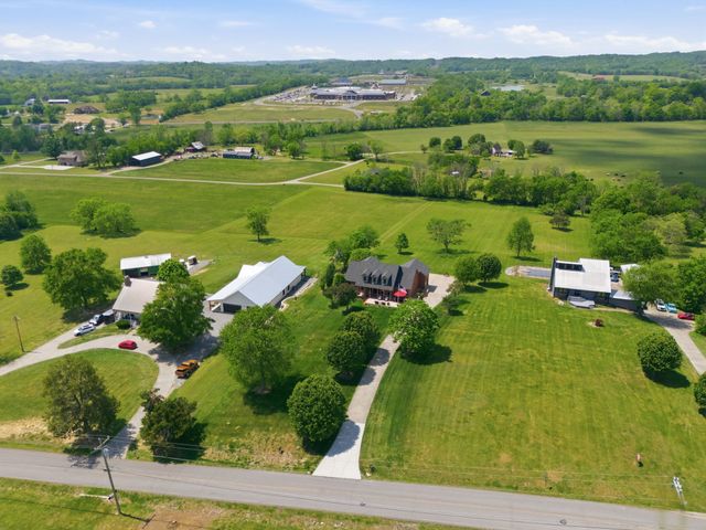 1838 Liberty Ln, Gallatin, TN 37066