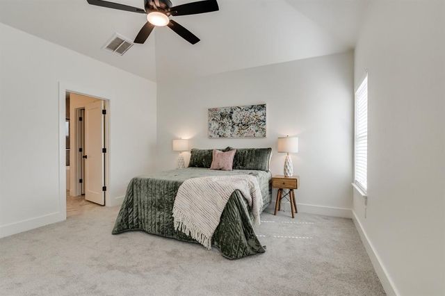 11712 NW 106th Street, Yukon, OK 73099