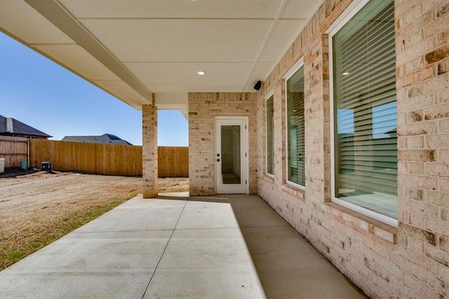 11712 NW 106th Street, Yukon, OK 73099
