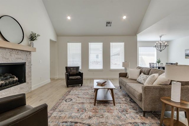 11712 NW 106th Street, Yukon, OK 73099