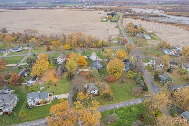 12301 Lakeshore Drive, La Salle, MI 48145