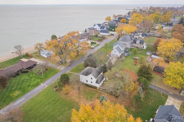 12301 Lakeshore Drive, La Salle, MI 48145