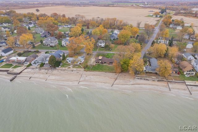 12301 Lakeshore Drive, La Salle, MI 48145