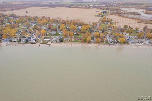 12301 Lakeshore Drive, La Salle, MI 48145