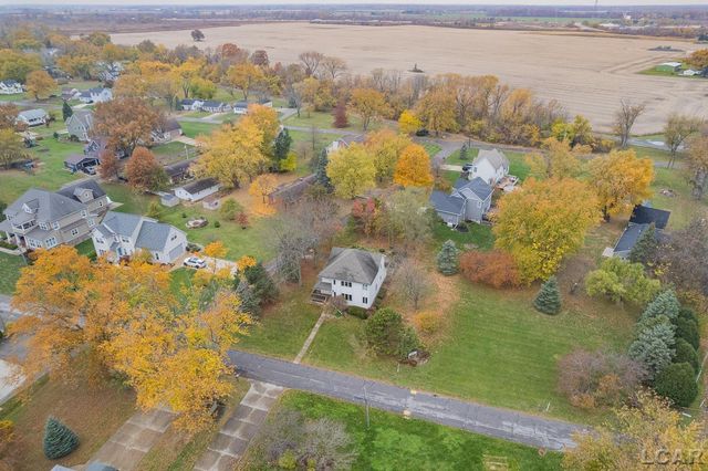 12301 Lakeshore Drive, La Salle, MI 48145