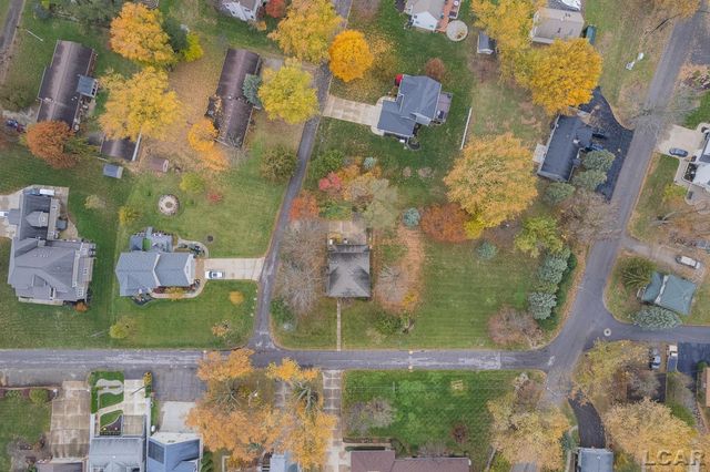 12301 Lakeshore Drive, La Salle, MI 48145