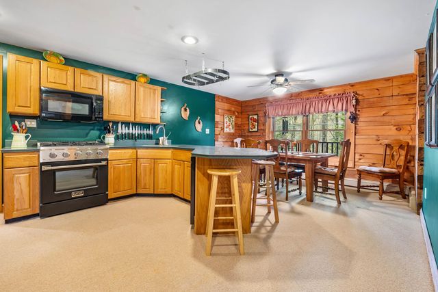 4880 Pikes Falls Road, Jamaica, VT 05343