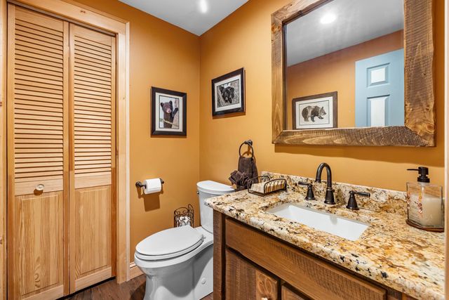 4880 Pikes Falls Road, Jamaica, VT 05343