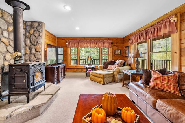 4880 Pikes Falls Road, Jamaica, VT 05343