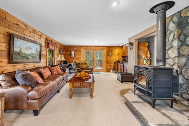 4880 Pikes Falls Road, Jamaica, VT 05343