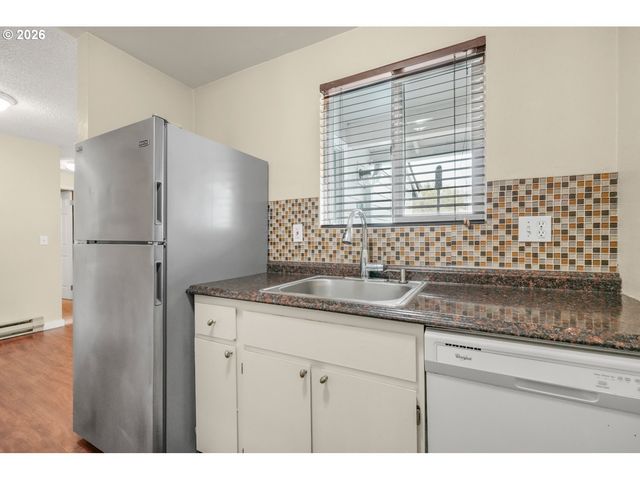 5488 Sw ALGER Ave 12, Beaverton, OR 97005