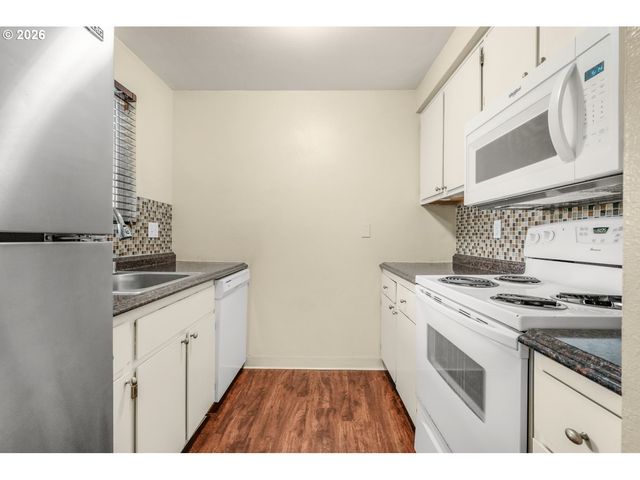 5488 Sw ALGER Ave 12, Beaverton, OR 97005