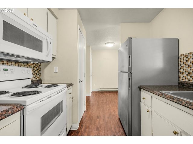 5488 Sw ALGER Ave 12, Beaverton, OR 97005