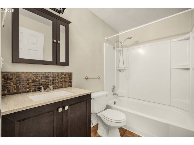 5488 Sw ALGER Ave 12, Beaverton, OR 97005
