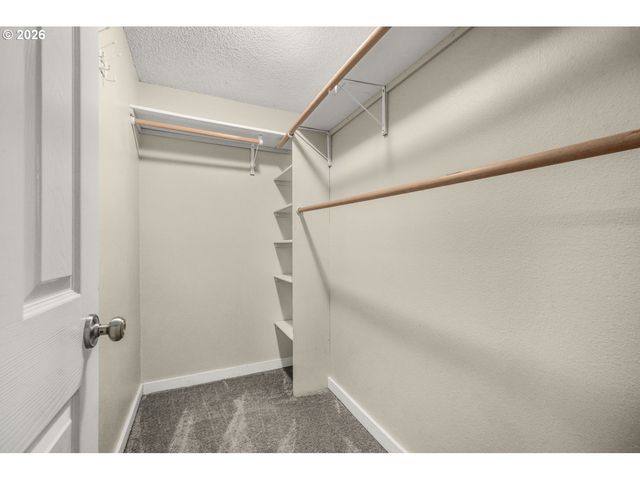 5488 Sw ALGER Ave 12, Beaverton, OR 97005