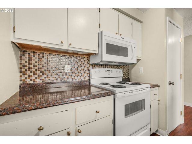 5488 Sw ALGER Ave 12, Beaverton, OR 97005