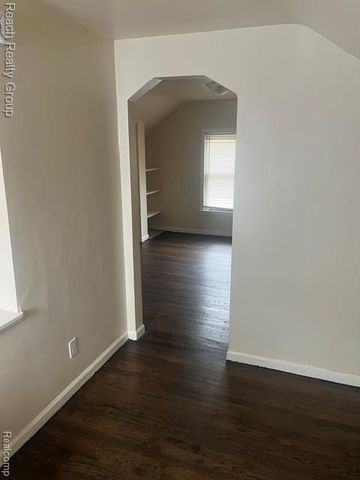 15826 Bentler Street, Detroit, MI 48223