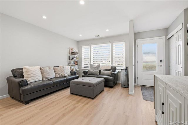 2933 Grand Avenue, Baldwin, NY 11510