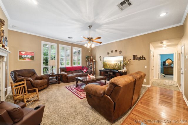 3203 Callaway Drive, Claremore, OK 74019