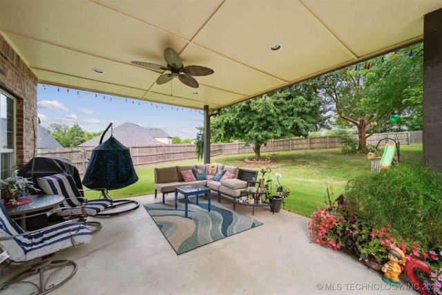 3203 Callaway Drive, Claremore, OK 74019