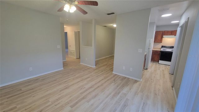 4136 PERSHING POINTE PLACE 5, Orlando, FL 32822
