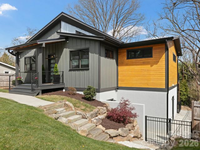 54 Howard Street, Asheville, NC 28806