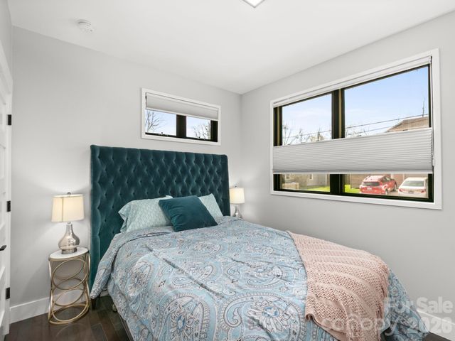 54 Howard Street, Asheville, NC 28806