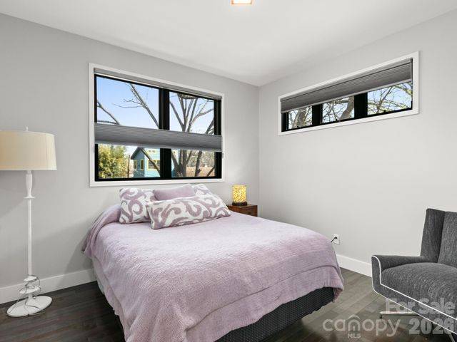 54 Howard Street, Asheville, NC 28806