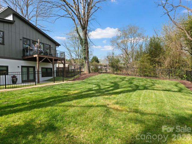 54 Howard Street, Asheville, NC 28806