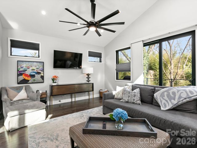 54 Howard Street, Asheville, NC 28806