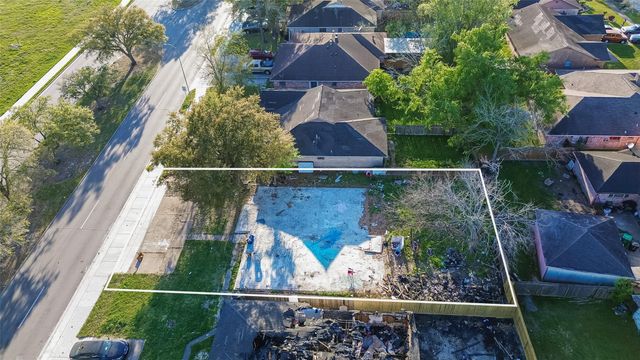 6710 W Fuqua Drive, Houston, TX 77489